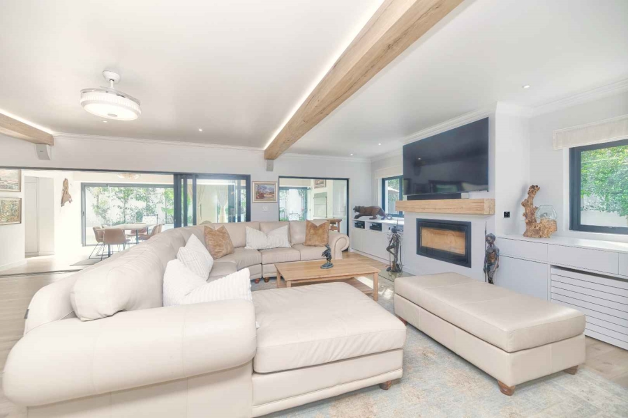 6 Bedroom Property for Sale in Hermanus Heights Western Cape